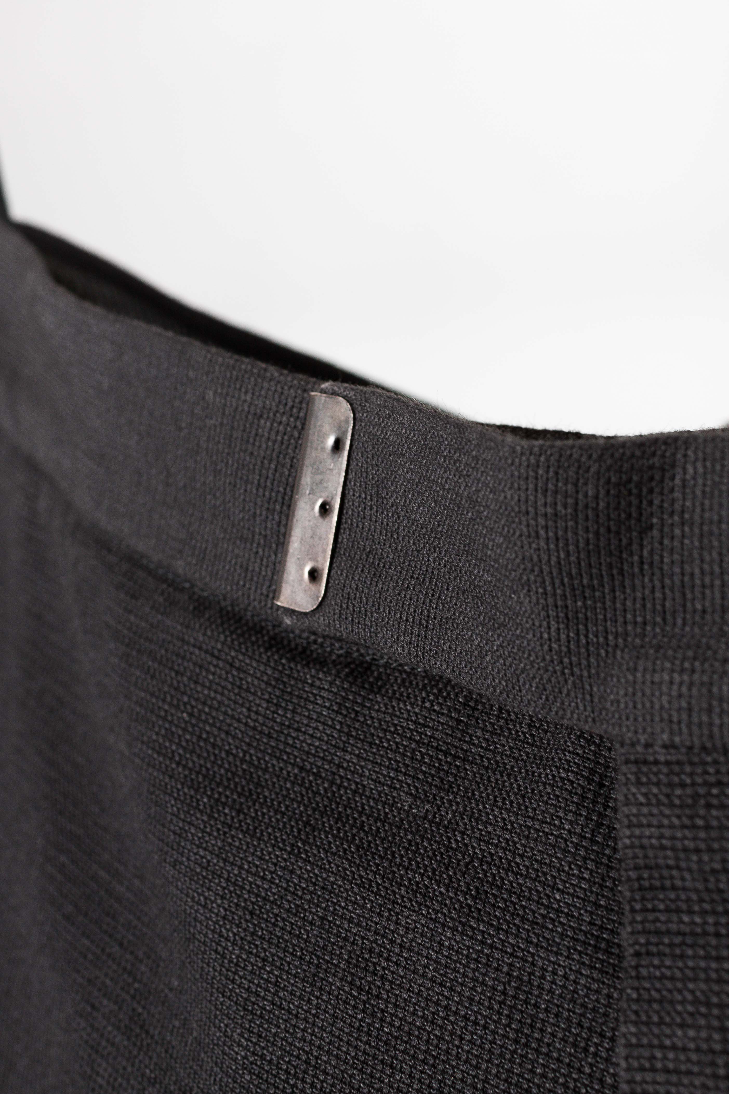 Stirred Chain Seam Long Crotch Knee Trousers - Image 3